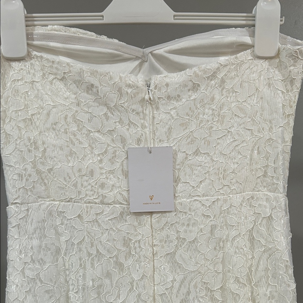Lulu's. NWT Strapless White Lace Mermaid Gown - Picture 8 of 15